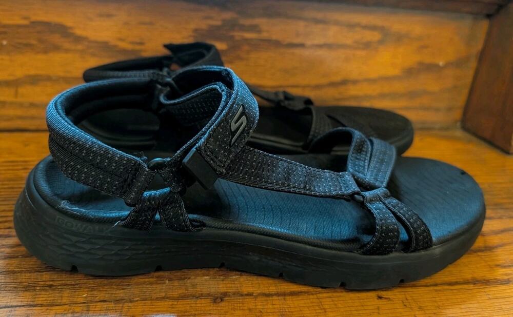 SKECHERS GO WALK FLEX SANDALS WOMENS 9 BLACK GOGA MAT FOOTBED